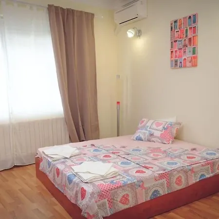 Top Central Apt The Floor Varna